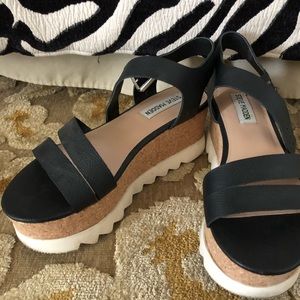 Steve Madden Platform Sandels